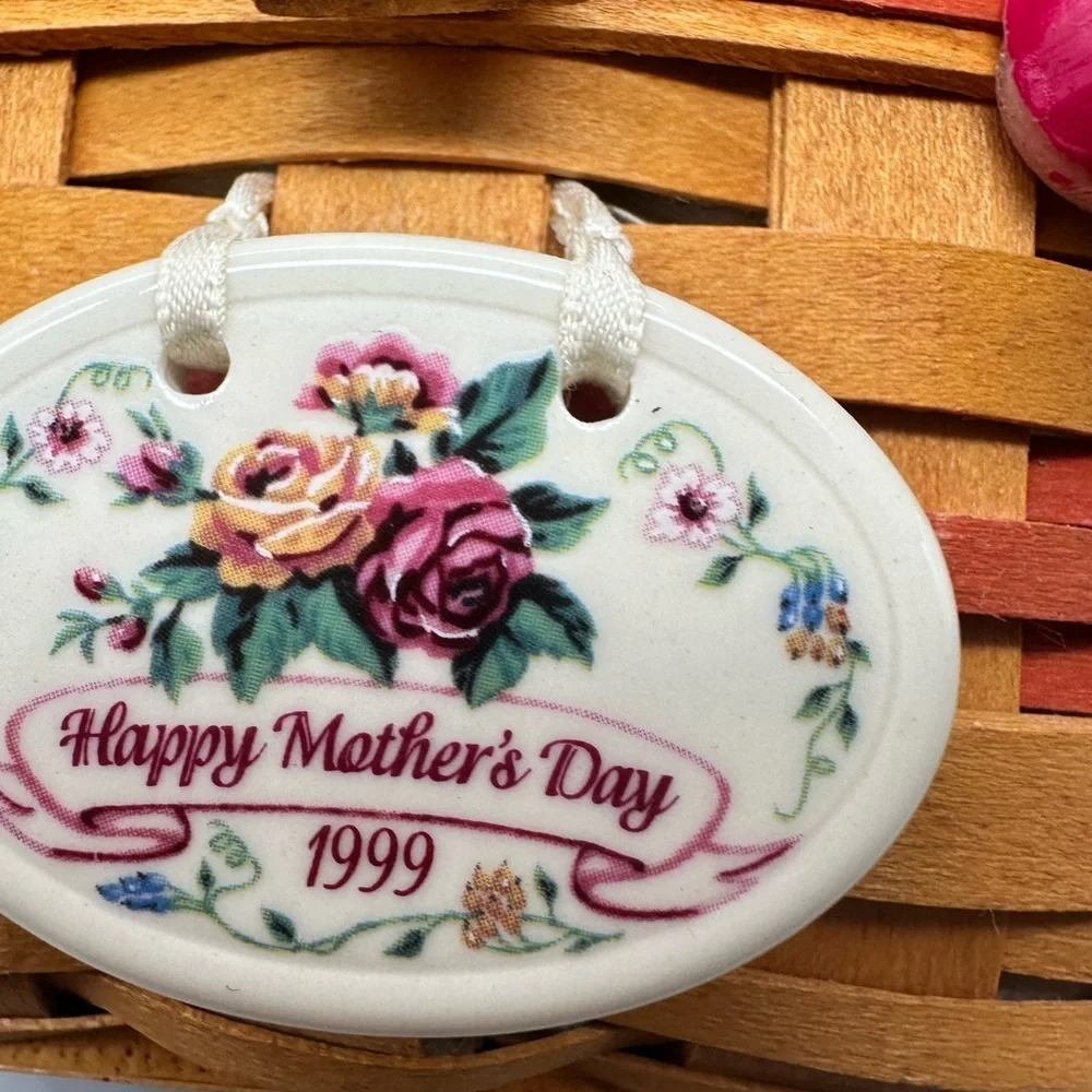 Longaberger 1999 Mothers Day vintage basket
